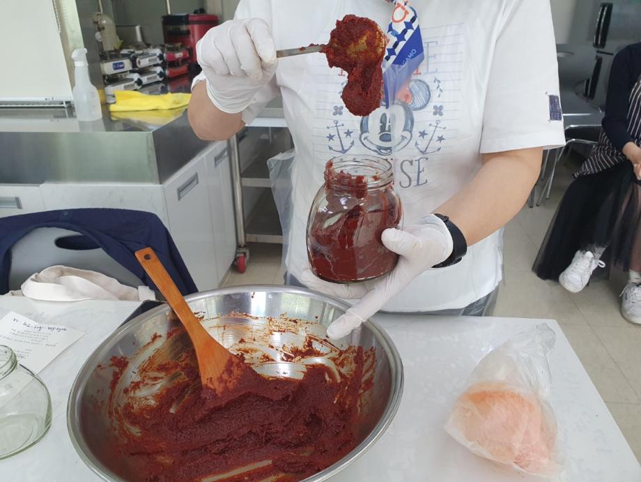 전통음식 '수제 무조청을 활용한 무고추장'